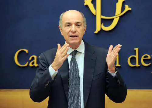 Passera pronto a candidarsi come sindaco di Milano