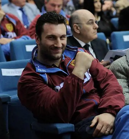 Sport e sana alimentazione, integratori e doping: a Expo convegno della Polizia