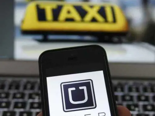 Giudice conferma il blocco di Uber-pop: "Entro oggi disattivi la app"