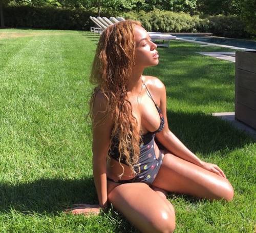 Beyoncé in costume su Instagram