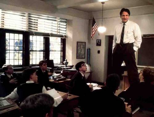 "Ballate, non fate i compiti" È la scuola dei prof emotivi