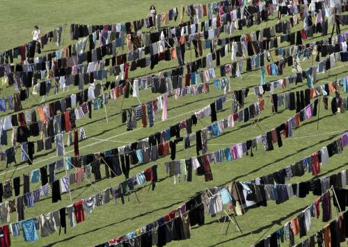 Kosovo, panni stesi per non dimenticare  gli stupri in guerra