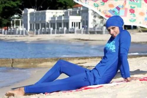 Canton Ticino contro Islam: a Chiasso primo caso di burkini vietato in piscina