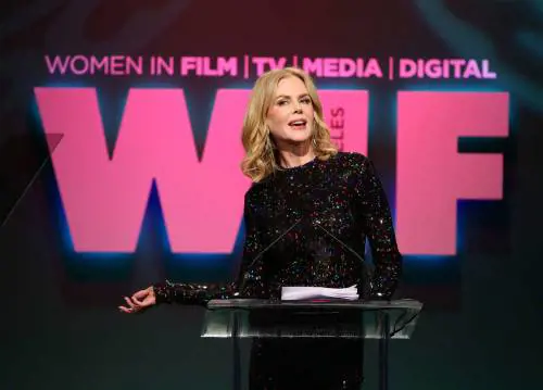 Il bacio lesbo tra Nicole Kidman e Naomi Watts