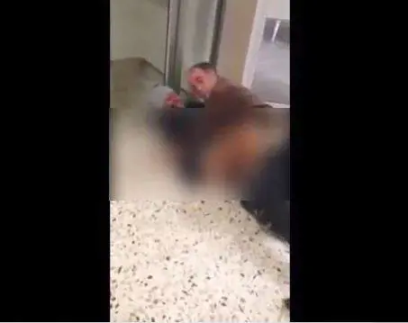 Sidney, fanno sesso in un centro commerciale