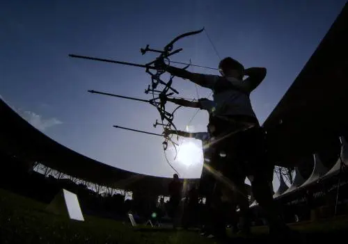 Il team del tiro con l'arco italiano in allenamento prima dei quarti