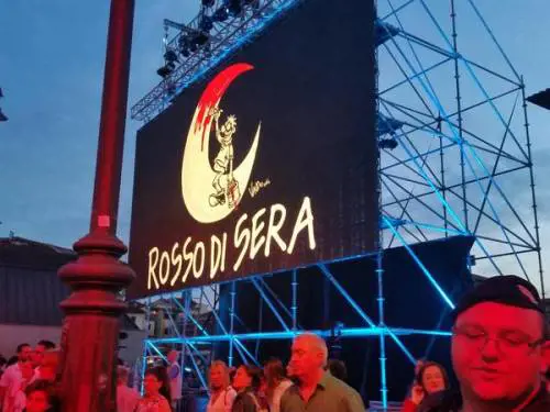 Tv, Santoro da Firenze: "Renzi mi ha chiamato ma poteva essere qui"