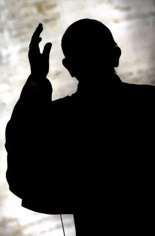 Caro Papa, senza banche il popolo muore