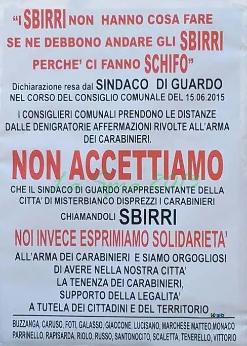 "Gli sbirri ci fanno schifo". Sindaco di sinistra offende l'Arma