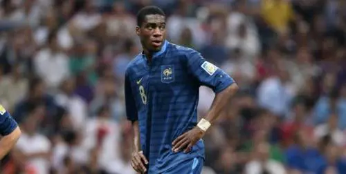 Geoffrey Kondogbia con la maglia della nazionale francese