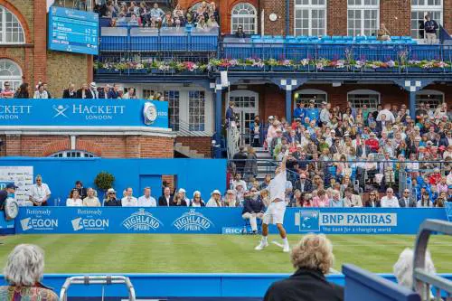 Wimbledon, un bunker con l'erba al centro