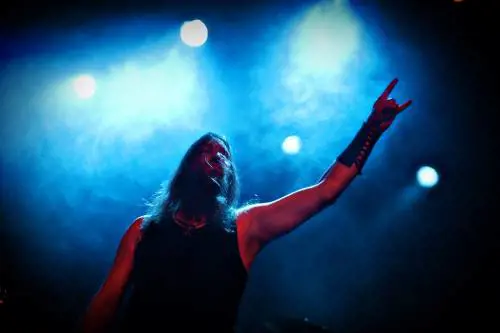 La musica metal? Fa bene all'umore