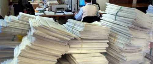 Sfatato il mito degli statali: guadagnano 2mila euro in più dei dipendenti privati