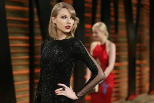 Taylor Swift con un tweet sbaraglia Apple