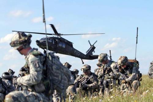 La Nato schiera 40mila soldati a Est contro Putin