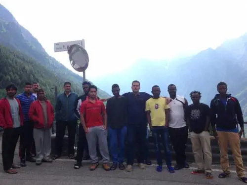"Un immigrato per ogni abitante": viaggio nel paese invaso dai profughi