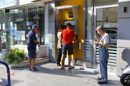 Grecia, ora cosa succede? Le tappe dell'agonia di Atene
