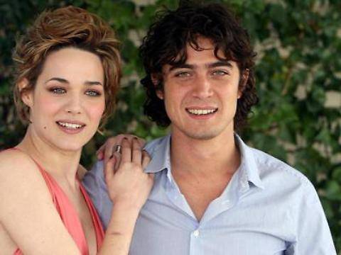 Chiatti e Scamarcio si sposano sul set del nuovo film in Puglia