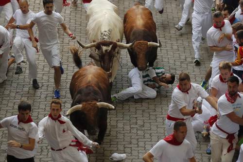 La storica corsa dei tori a Pamplona