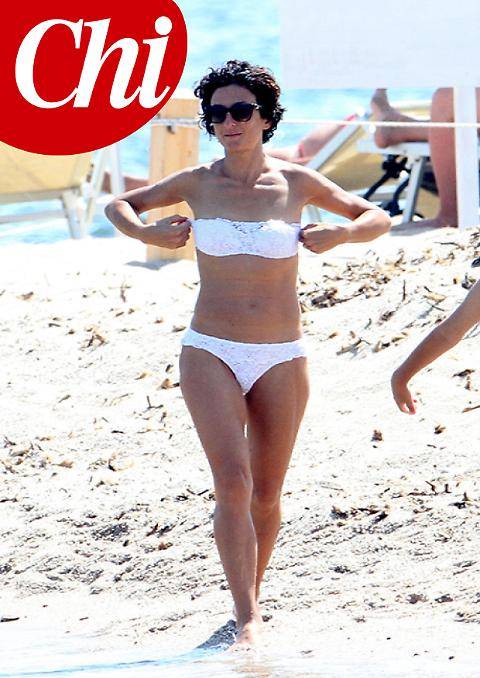 Agnese Renzi in bikini su Chi