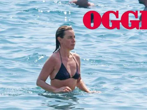 La Mogherini al mare mentre la Grecia votava