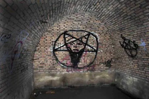 Roma, riti satanici tra gli scavi archeologici di Ostia