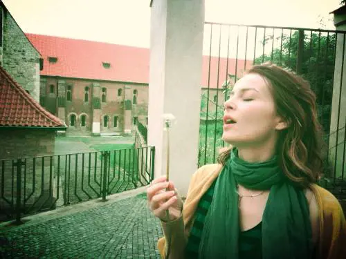 Violante Placido si racconta: "Io vittima di bullismo nelle scuole Usa"