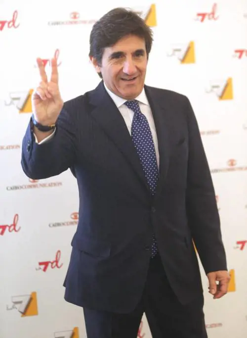La7, palinsesti tv: con Siani arriva la svolta "comica" di Cairo 