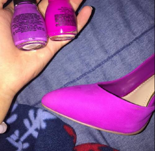 Twitter impazzisce per #TheShoe: di che colore è questa scarpa?