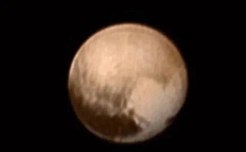 Nasa: le prime foto di Plutone scattate da New Horizons