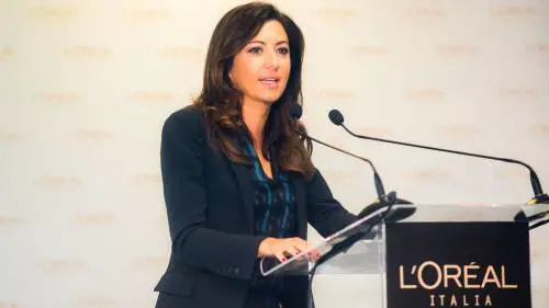 Il team della signora L'Oréal: "Scelgo gli onesti e i generosi"