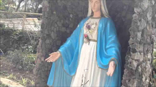 Blasfemia a Venezia: feci contro una Madonnina