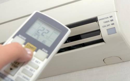 Lo studio sui condizionatori: cosa c'è dietro lo scontro in ufficio sulla temperatura