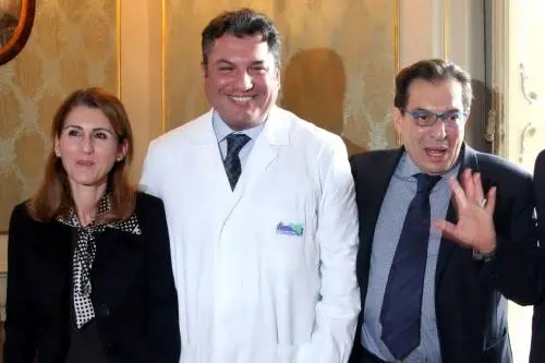 Ecco chi è il chirurgo plastico che ha sfigurato la sinistra