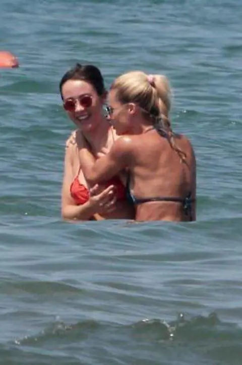 Michelle Hunziker e Aurora Ramazzotti, belle al mare