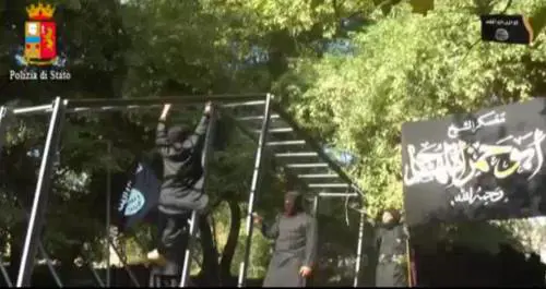 Allarme terrorismo islamico: ora l'Italia teme i lupi solitari