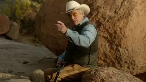 Michael Douglas si dà alla caccia all'uomo in "The Reach"