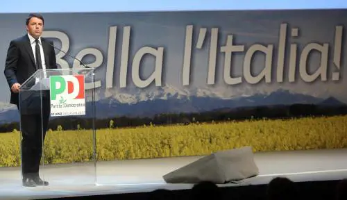 Tasse, ora Renzi alza il tiro: "Tagli per 50 miliardi in 5 anni"