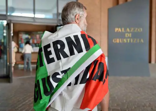 Il parente di una delle vittime all'udienza a Torino