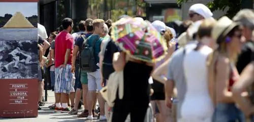Sciopero selvaggio a Pompei. Turisti bloccati in fila al sole