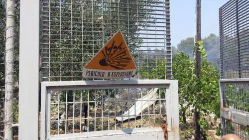 Indagato il titolare della fabbrica di fuochi d'artificio esplosa nel Barese