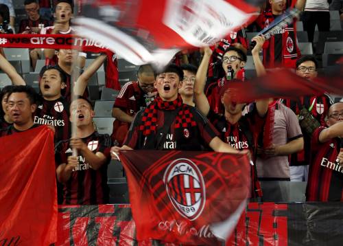 Al Milan il derby cinese con l'Inter Decide una prodezza di Mexes