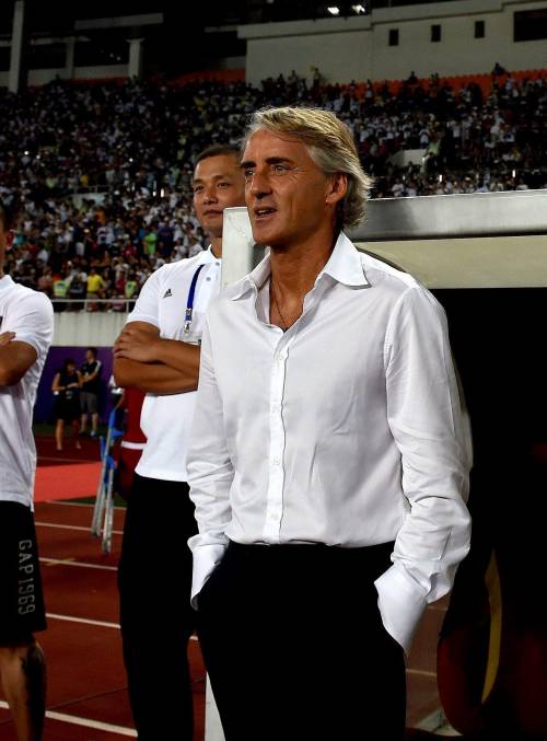 Mancini ermetico: "Inter? Non dico nulla. L'Inghilterra? Non c'è niente"