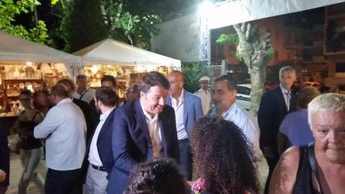 Renzi riparte con le promesse, ma è batosta sui Comuni