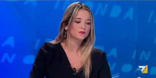"Se ne stia a casa sua". Così la Barra se la prende col suo ospite Borghi