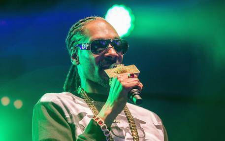 La Finanza sequestra soldi in contanti a Snoop Dogg