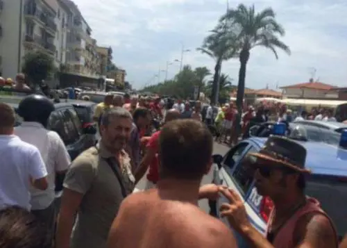 Sparatoria sul lungomare: sabato di terrore in Versilia