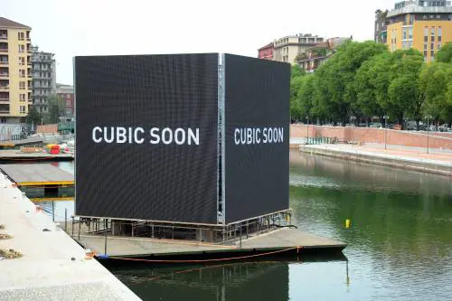 Acquari-sculture, vasi cinesi e tanto cinema sotto le stelle