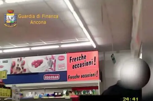 Smascherato falso cieco: era un ex pusher