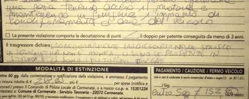 Fermo con l'aria condizionata: multato per 218 euro